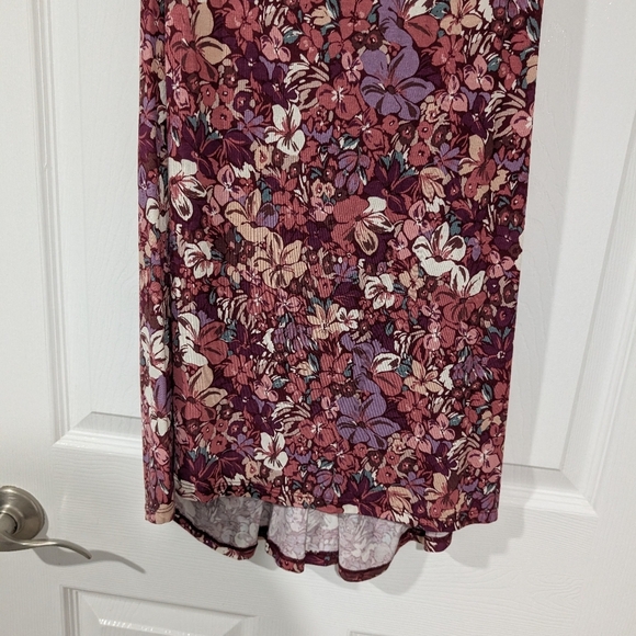 NWOT Maurices Pink/Burgundy Floral Racerback Tank Top in Size 1X - Picture 7 of 9